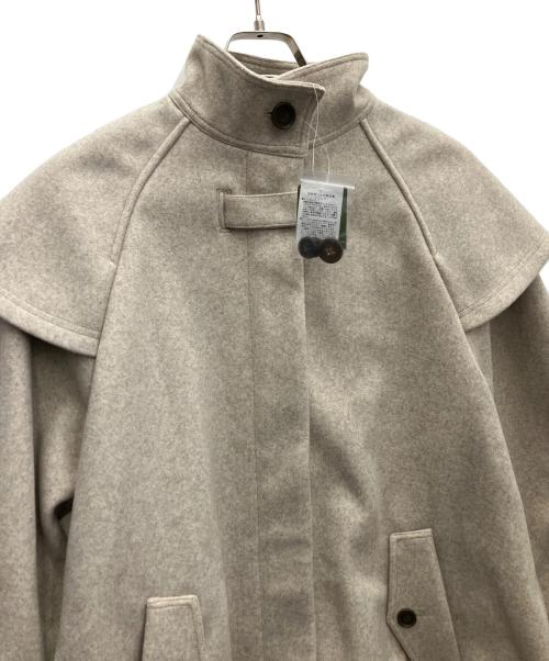 FREAK'S STORE（フリークスストア）FREAK'S STORE (フリークスストア) ウーリーケープスリーブショートコート ベージュ サイズ:SIZEFREE 未使用品の古着・服飾アイテム