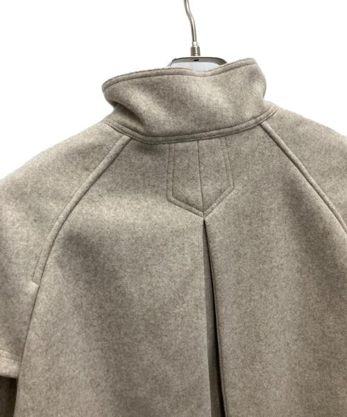 FREAK'S STORE（フリークスストア）FREAK'S STORE (フリークスストア) ウーリーケープスリーブショートコート ベージュ サイズ:SIZEFREE 未使用品の古着・服飾アイテム