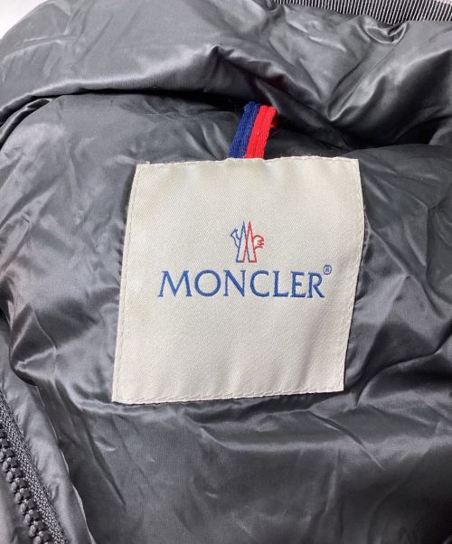 MONCLER（モンクレール）MONCLER (モンクレール) HERMIFUR ダウンコート グレーの古着・服飾アイテム