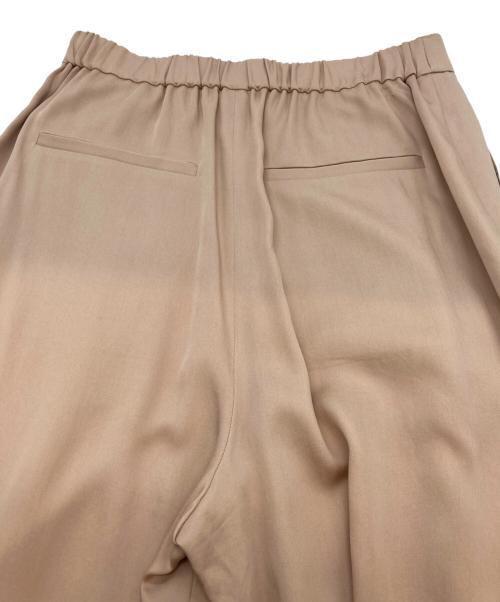 GRACE CONTINENTAL（グレースコンチネンタル）GRACE CONTINENTAL (（グレースコンチネンタル) タックスリットパンツ ベージュ サイズ:36の古着・服飾アイテム