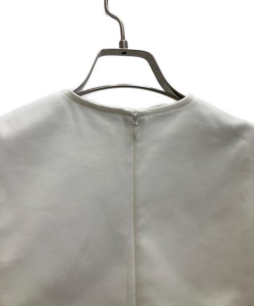 OBLI（オブリ）OBLI (オブリ) フリルダブルクロスブラウス ホワイト サイズ:SIZE Free 未使用品の古着・服飾アイテム
