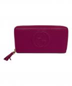 GUCCIグッチ）の古着「ラウンドファスナー インターロッキング」｜ショッキングピンク