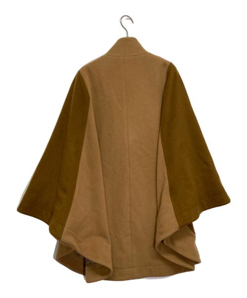 KAMISHIMA CHINAMI（カミシマチナミ）KAMISHIMA CHINAMI (カミシマチナミ) ケープ キャメル サイズ:38の古着・服飾アイテム