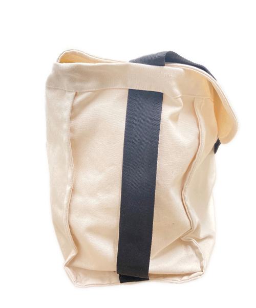 kontor（コントール）kontor (コントール) BIG NEWSPAPER BAG アイボリーの古着・服飾アイテム