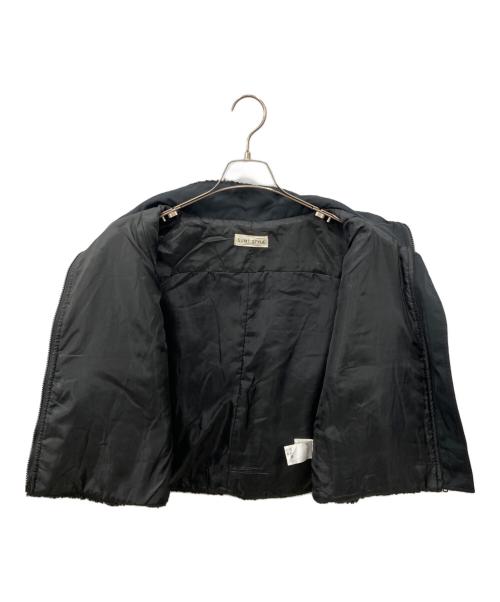 SUM1 STYLE（スミスタイル）SUM1 STYLE (スミスタイル) ボアベスト付き馬刺しゅうコート ブラック サイズ:FREEの古着・服飾アイテム