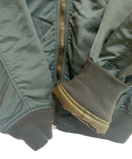 DEUXIEME CLASSE（ドゥーズィエム クラス）Deuxieme Classe (ドゥーズィエム クラス) 中綿 military ブルゾン オリーブ サイズ:下記参照の古着・服飾アイテム