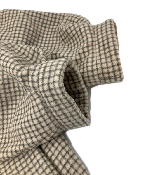 CELFORD（セルフォード）CELFORD (セルフォード) メタルボタンパフスリーブコート　ノーカラーコート　ロングコート ベージュ サイズ:38の古着・服飾アイテム