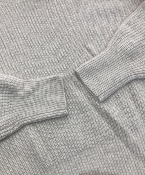 BEAUTY&YOUTH（ビューティーアンドユース）BEAUTY&YOUTH (ビューティーアンドユース) ボリュームスリーブ タートルネック ニットプルオーバー ベージュ サイズ:Free 未使用品の古着・服飾アイテム