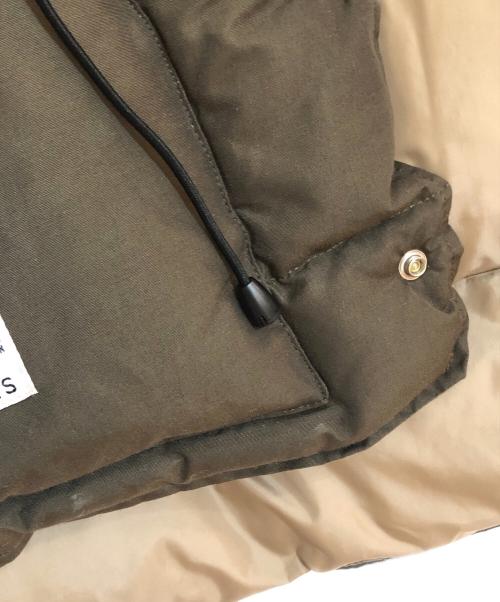 SIERRA DESIGNS（シエラデザインズ）SIERRA DESIGNS (シエラデザインズ) BEAUTY&YOUTH (ビューティーアンドユース) 60/40クロスリバーシブルダウンベスト カーキ サイズ:Mの古着・服飾アイテム