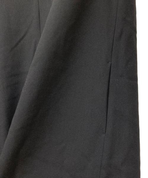 CINOH（チノ）CINOH (チノ) ウールVネックバックラインワンピース ブラック サイズ:-の古着・服飾アイテム