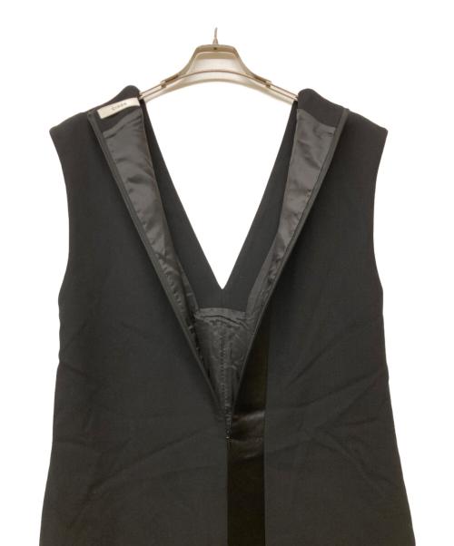 CINOH（チノ）CINOH (チノ) ウールVネックバックラインワンピース ブラック サイズ:-の古着・服飾アイテム