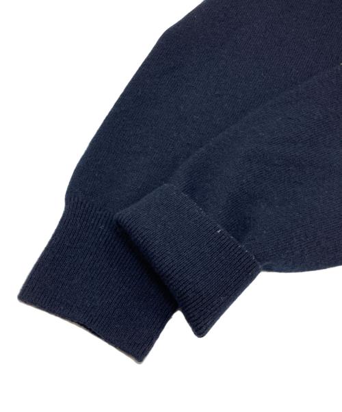 CELINE（セリーヌ）CELINE (セリーヌ) フィービー期トリオンフ刺繍カシミヤクルーネックニット ネイビー サイズ:Mの古着・服飾アイテム
