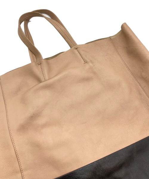 CELINE（セリーヌ）CELINE (セリーヌ) ヴェルティカルカバトートバッグ ベージュ×ブラックの古着・服飾アイテム