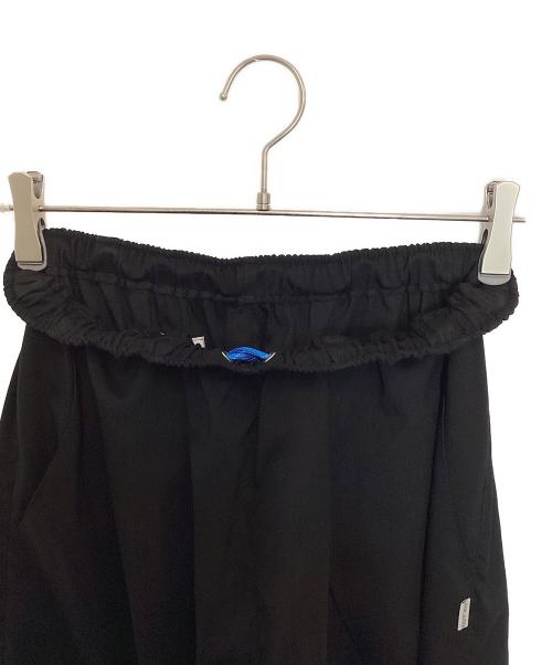 UNSLACKS（アンスラックス）UNSLACKS (アンスラックス) ACTIVE EASY PANTS TROPICAL ブラック サイズ:Mの古着・服飾アイテム