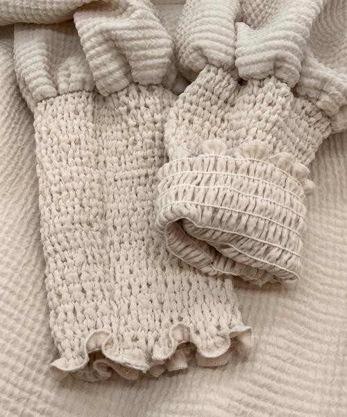 Noble（ノーブル）Noble (ノーブル) クレープマテリアルボリュームスリーブワンピース ベージュ サイズ:-の古着・服飾アイテム