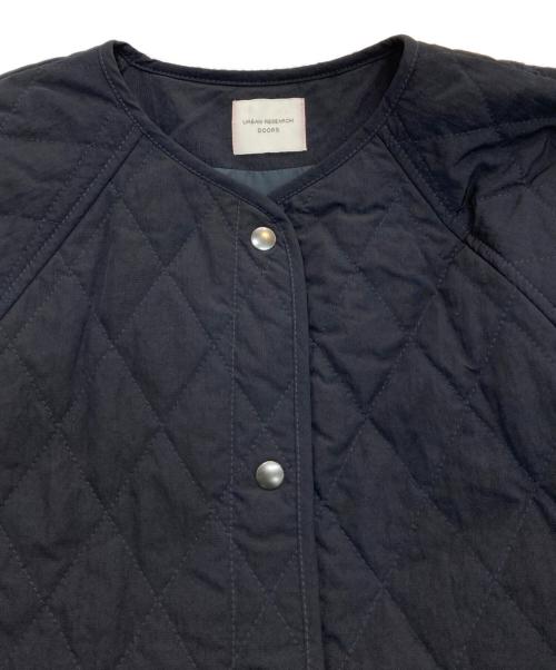 URBAN RESEARCH DOORS（アーバンリサーチドアーズ）URBAN RESEARCH DOORS (アーバンリサーチドアーズ) カポックキルトミドルジャケット ネイビー サイズ:Mの古着・服飾アイテム
