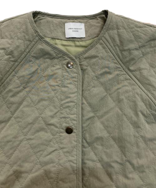 URBAN RESEARCH DOORS（アーバンリサーチドアーズ）URBAN RESEARCH DOORS (アーバンリサーチドアーズ) カポックキルトミドルジャケット カーキ サイズ:Mの古着・服飾アイテム
