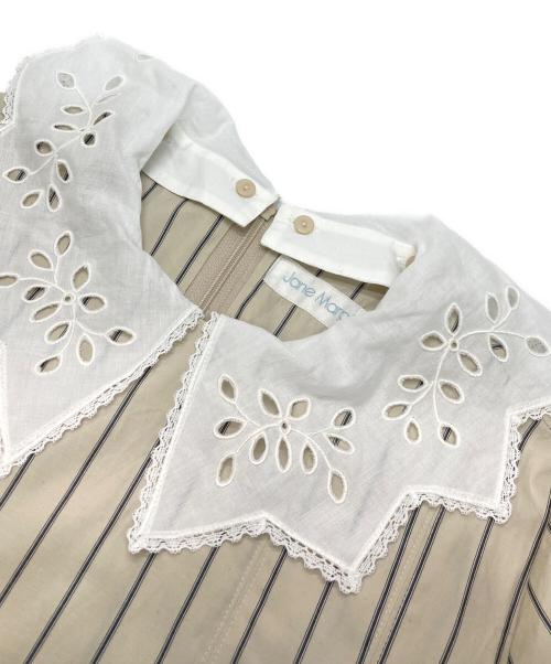 Jane Marple（ジェーンマープル）Jane Marple (ジェーンマープル) カットワークレースカラー付半袖ストライプワンピース ベージュ サイズ:Mの古着・服飾アイテム