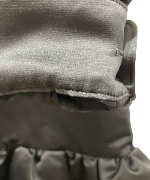 COMME des GARCONS GIRL（コムデギャルソンガール）COMME des GARCONS GIRL (コムデギャルソンガール) ラッフルフリル ヘビーサテンブラウス ブラック サイズ:Sの古着・服飾アイテム