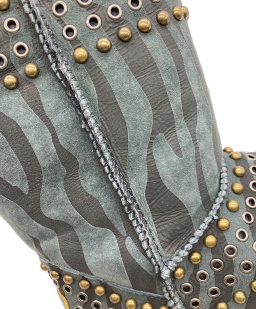 UGG（アグ）UGG (アグ) JIMMY CHOO (ジミーチュウ) スタッズムートンブーツ ネイビー サイズ:23cmの古着・服飾アイテム