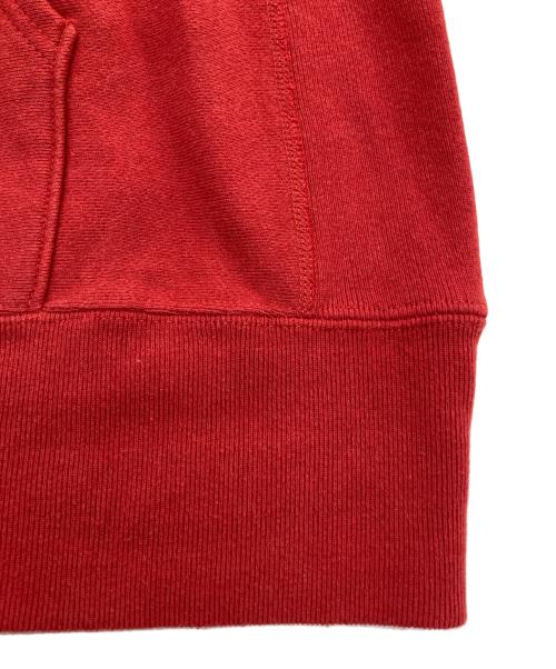 BEAMS（ビームス）BEAMS (ビームス) cheswick (チェスウィック) 別注刺繍パーカー レッド サイズ:Lの古着・服飾アイテム