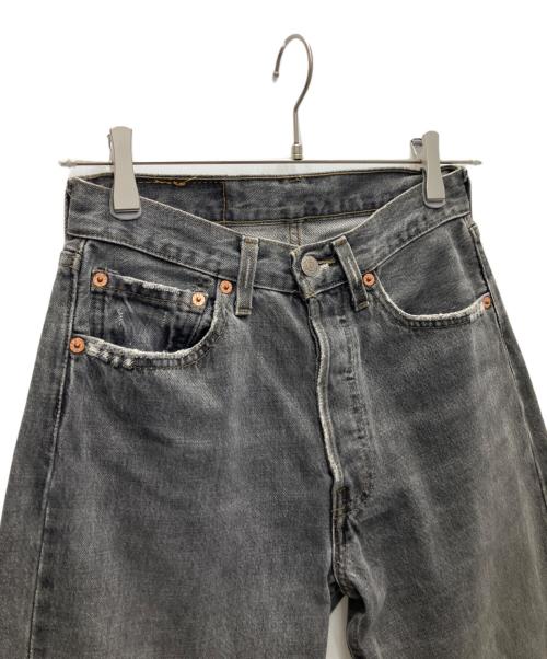 LEVI'S（リーバイス）LEVI'S (リーバイス) デニムパンツ ブラック サイズ:W27の古着・服飾アイテム