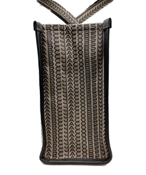 MARC JACOBS（マークジェイコブズ）MARC JACOBS (マークジェイコブズ) ザ モノグラム トートバッグ ラージ ベージュ×ブラックの古着・服飾アイテム