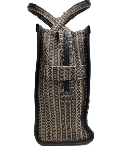 MARC JACOBS（マークジェイコブズ）MARC JACOBS (マークジェイコブズ) ザ モノグラム トートバッグ ラージ ベージュ×ブラックの古着・服飾アイテム