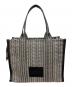 MARC JACOBS (マークジェイコブズ) ザ モノグラム トートバッグ ラージ ベージュ×ブラック：22000円