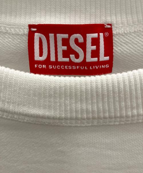 DIESEL（ディーゼル）DIESEL (ディーゼル) クルーネックスウェット ホワイト サイズ:Мの古着・服飾アイテム