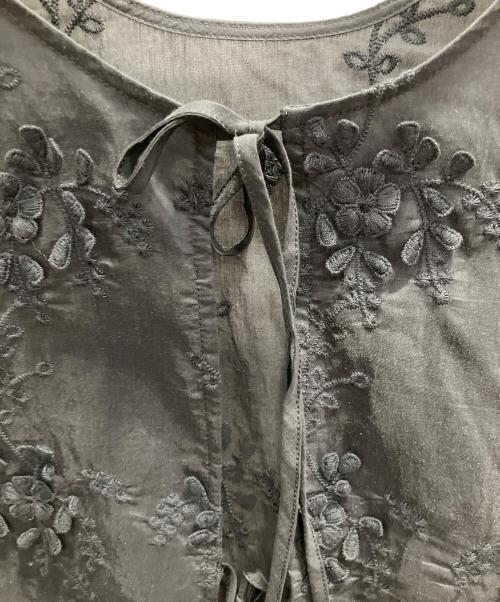 BEAUTY&YOUTH（ビューティーアンドユース）BEAUTY&YOUTH (ビューティーアンドユース) セルロースナイロン エンブロイダリー シャツ ブラック サイズ:フリーの古着・服飾アイテム