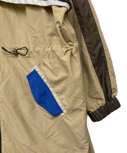casane（カサネ）casane (カサネ) ナイロンカラーレイヤードコート ベージュ サイズ:FREEの古着・服飾アイテム