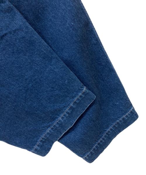 UNFIL（アンフィル）unfil (アンフィル) COTTON DENIM 2TUCK TROUSERS ブルー サイズ:4の古着・服飾アイテム