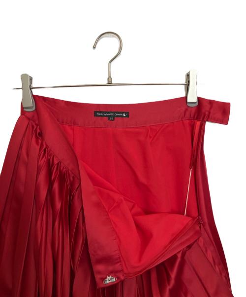 TSURU by MARIKO OIKAWA（ツルバイマリコオイカワ）TSURU by MARIKO OIKAWA (ツルバイマリコオイカワ) プリーツスカート レッド サイズ:36 未使用品の古着・服飾アイテム