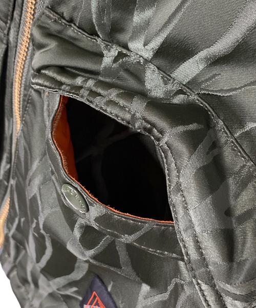 PALACE（パレス）PALACE (パレス) PORTER (ポーター) TANKER FIELD VEST オリーブ サイズ:Sの古着・服飾アイテム