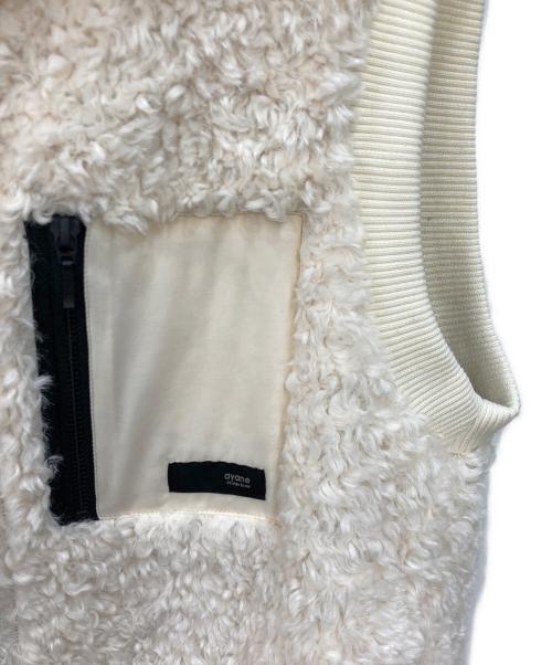 Ayane（アヤネ）Ayane (アヤネ) プードルファーフーデッドベスト アイボリー サイズ:SIZE 38の古着・服飾アイテム