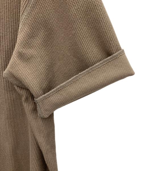blurhms ROOTSTOCK（ブラームスルーツストック）blurhms ROOTSTOCK (ブラームスルーツストック) ワッフルS/Sカットソー ブラウン サイズ:SIZE 2の古着・服飾アイテム