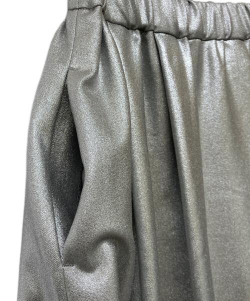 1er Arrondissement（プルミエ アロンディスモン）1er Arrondissement (プルミエ アロンディスモン) メタリックツイルスカート シルバー サイズ:36の古着・服飾アイテム
