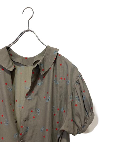 PINK HOUSE（ピンクハウス）PINK HOUSE (ピンクハウス) チェリープリントワンピース グレー サイズ:Freeの古着・服飾アイテム