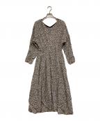 SOULEIADOソレイアード）の古着「レーヨンプリントVネックフレアワンピース」｜ブラック