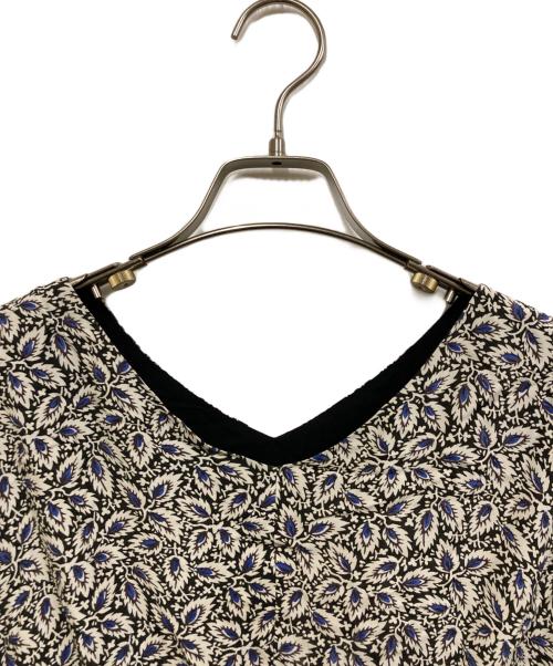 SOULEIADO（ソレイアード）SOULEIADO (ソレイアード) レーヨンプリントVネックフレアワンピース ブラック サイズ:SIZE 36の古着・服飾アイテム