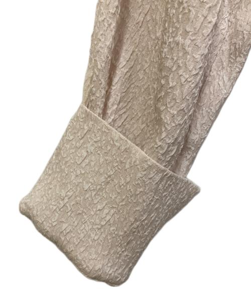 La TOTALITE（ラ ト―タリテ）La TOTALITE (ラ ト―タリテ) ジャガードミニワンピース ベージュ サイズ:SIZE Freeの古着・服飾アイテム