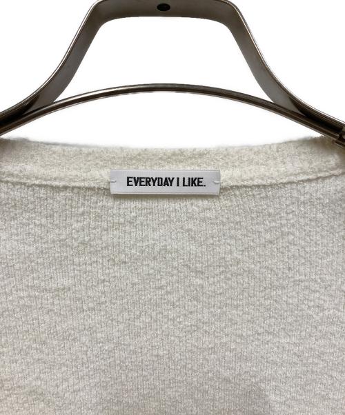 EVERYDAY I LIKE.（エヴリデイ アイ ライク）EVERYDAY I LIKE. (エヴリデイ アイ ライク) Floche クルーネック カーディガン ホワイト サイズ:SIZE Freeの古着・服飾アイテム