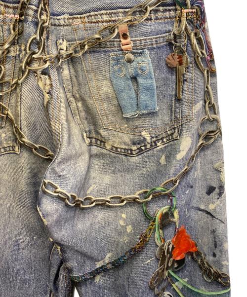 Acne studios（アクネ ストゥディオス）Acne studios (アクネ ストゥディオス) トロンプルイユ チェーングラフィックオーバーデニムパンツ インディゴ サイズ:44の古着・服飾アイテム