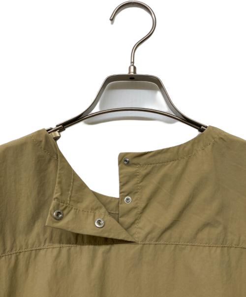 THE NORTH FACE（ザ ノース フェイス）THE NORTH FACE (ザ ノース フェイス) ロールパックジャーニーズワンピース ベージュ サイズ:sizeLの古着・服飾アイテム