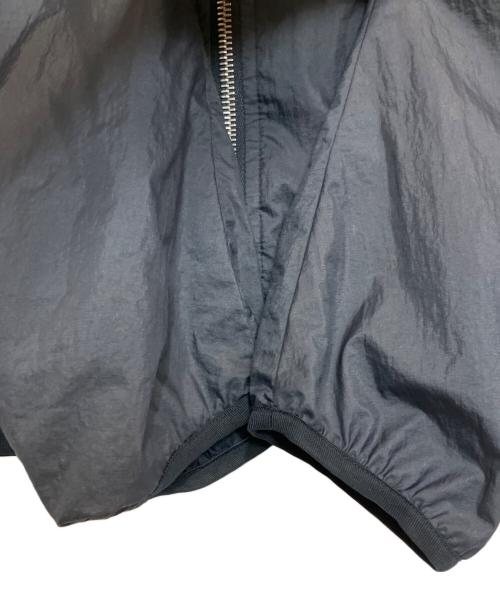 OAMC（オーエーエムシー）OAMC (オーエーエムシー) ナイロンジャケット ネイビー サイズ:Mの古着・服飾アイテム