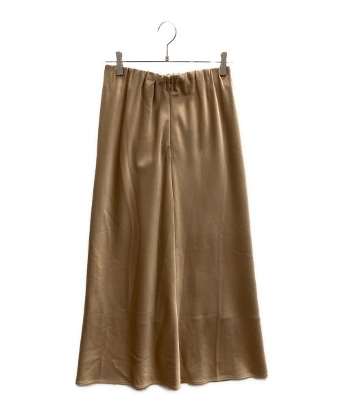 SOEJU（ソージュ）SOEJU (ソージュ) トリアセサテンロングスカート ベージュ サイズ:Ｌ 未使用品の古着・服飾アイテム