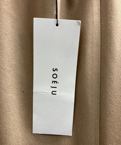 SOEJU（ソージュ）SOEJU (ソージュ) トリアセサテンロングスカート ベージュ サイズ:Ｌ 未使用品の古着・服飾アイテム