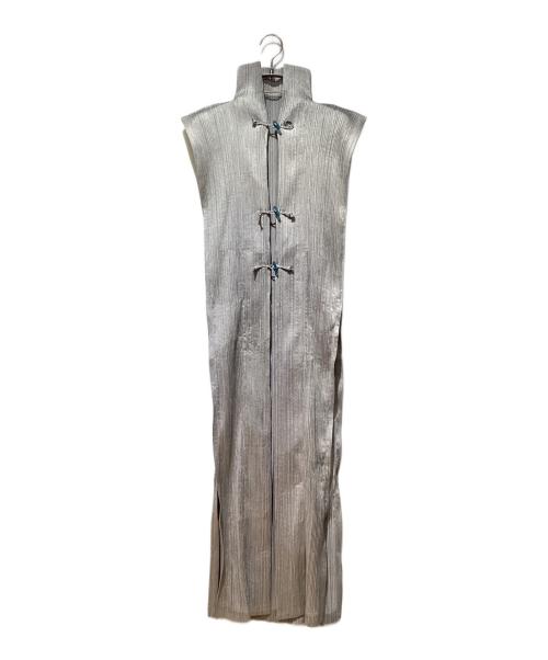 ISSEY MIYAKE（イッセイミヤケ）ISSEY MIYAKE (イッセイミヤケ) プリーツチャイナロングジレ グレー サイズ:Lの古着・服飾アイテム