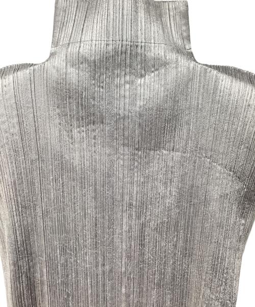 ISSEY MIYAKE（イッセイミヤケ）ISSEY MIYAKE (イッセイミヤケ) プリーツチャイナロングジレ グレー サイズ:Lの古着・服飾アイテム